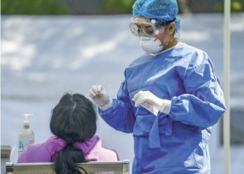 Recomienda Sector Salud seguir cuidándose del covid -19