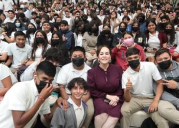 CELEBRA EL DÍA DEL ESTUDIANTE Impulsa alcaldesa desarrollo de estudiantes con “Foro Juventudes”