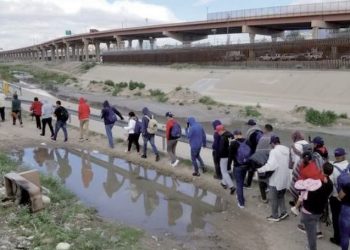 Temen llegada masiva de migrantes a Laredo  