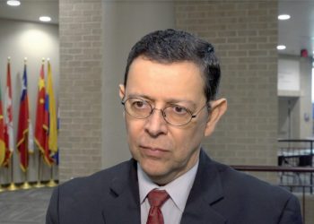 Diseñan armas de guerra personalizadas para delincuencia