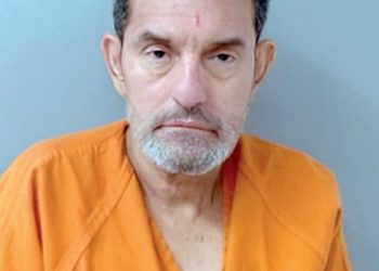 Amenaza a varias mujeres de su familia con matarlas