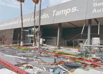 Permanece Nuevo Laredo en zona de trombas y tornados