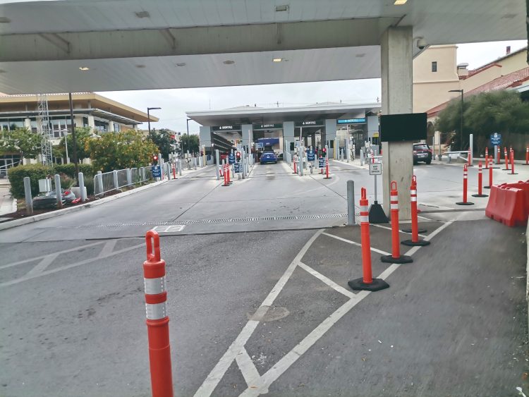 Morosos generan largas filas en el Sentri