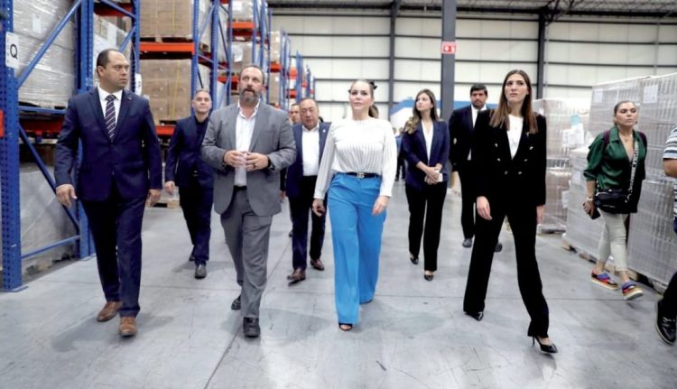 CON EXPANSIONES EN LA INDUSTRIA DE EXPORTACIÓN Consolida Nuevo Laredo LIDERAZGO LOGÍSTICO