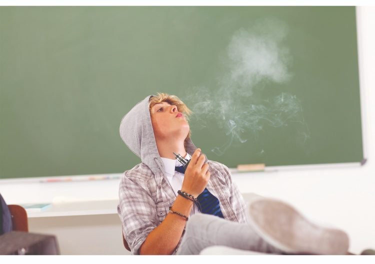 Grupo de trabajo se pronuncia contra “vapeo” de estudiantes