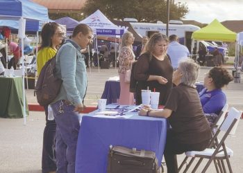 Feria de Empleo solicita currículo y vestimenta apropiada