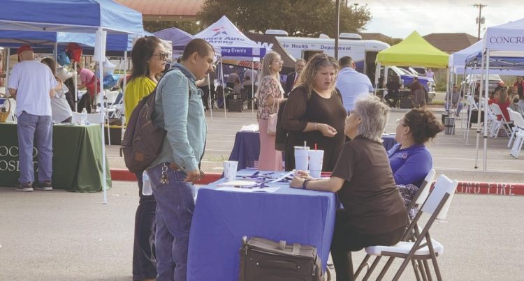 Feria de Empleo solicita currículo y vestimenta apropiada