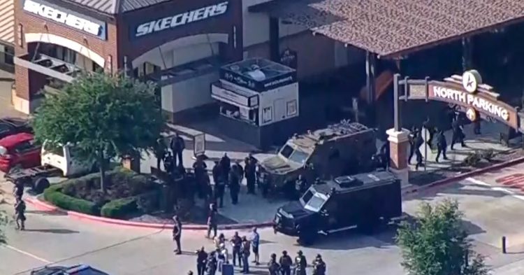 Pistolero mata a 8 y deja a 7 heridos