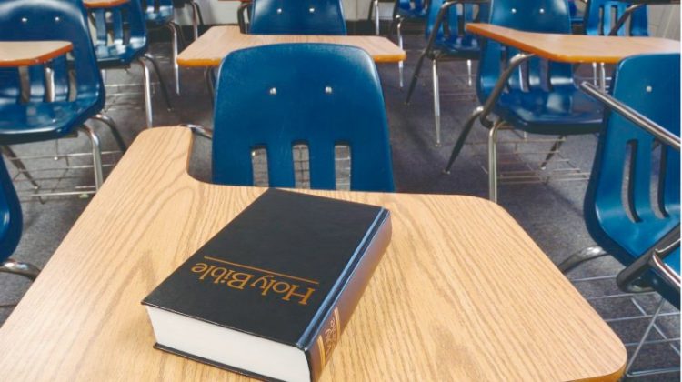 Republicanos quieren eliminar a consejeros las escuelas de Texas