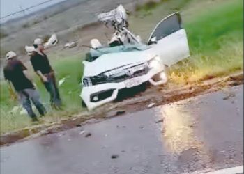 Aparatoso accidente por carretera a Eagle Pass-Carrizo Spring