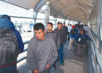 EU deportará a miles de migrantes