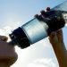 Consumir agua cada 20 minutos evitará la deshidratación