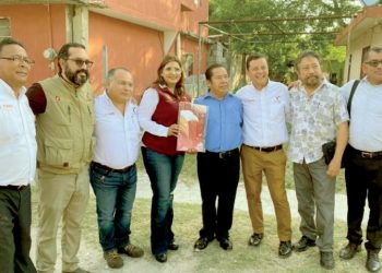 Entrega SEDUMA escrituras en Tampico