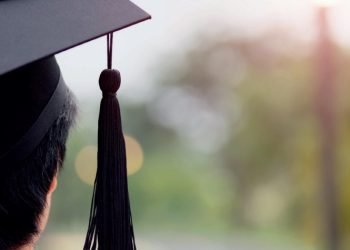 Llaman a evitar gastos excesivos en graduaciones