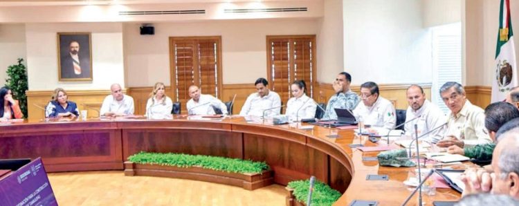 Preside Gobernador reunión de seguridad en Nuevo Laredo