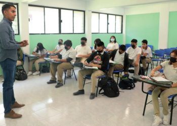 Responde magisterio a convocatoria del bono municipal