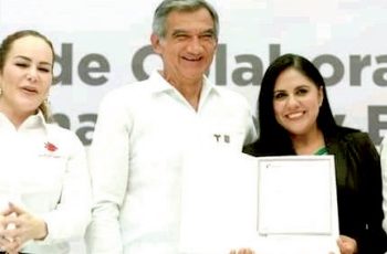 Reconocen voluntad de Américo para agilizar entrega de escrituras