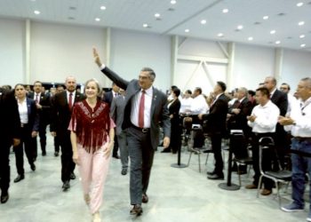 A UN AÑO DE SU TRIUNFO La transformación llegó para quedarse: Américo