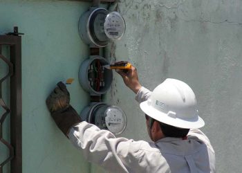 Comunidades de 12 estados mexicanos padecen apagones por ola de calor