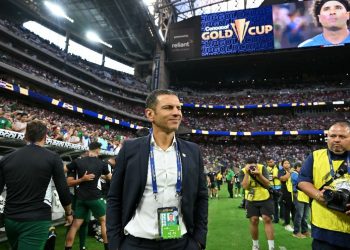 Jaime Lozano busca mantenerse al frente del Tricolor con el respaldo de jugadores y aficionados