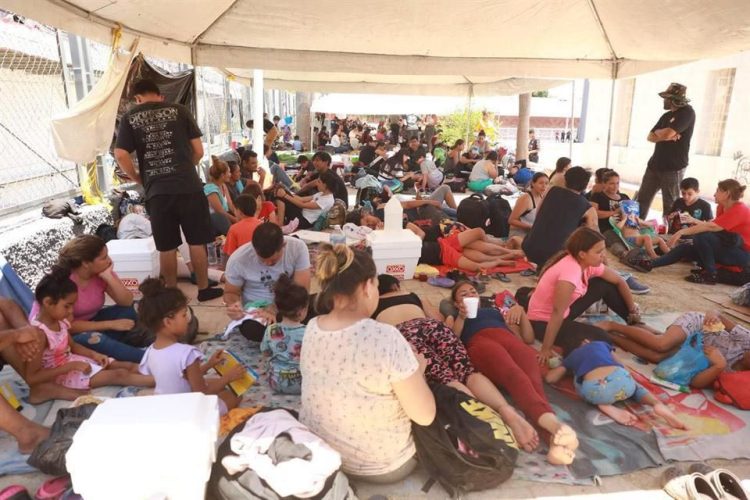 Crisis migratoria en Nuevo Laredo: Llegada masiva de casi dos mil migrantes en los últimos días