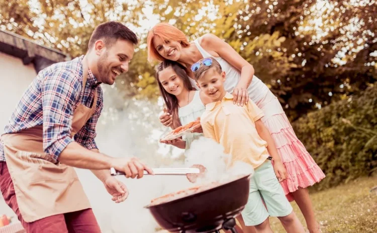 ¡Hoy es día del padre! Festéjale con precaución.