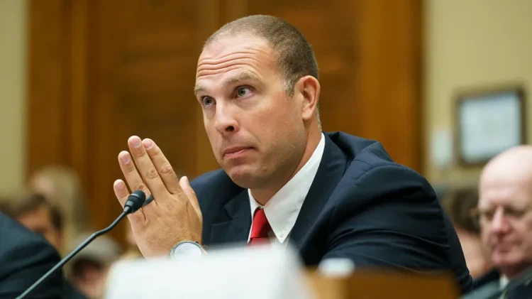 Exmilitar de EE.UU. Revela Existencia de vida No Humana en OVNIS