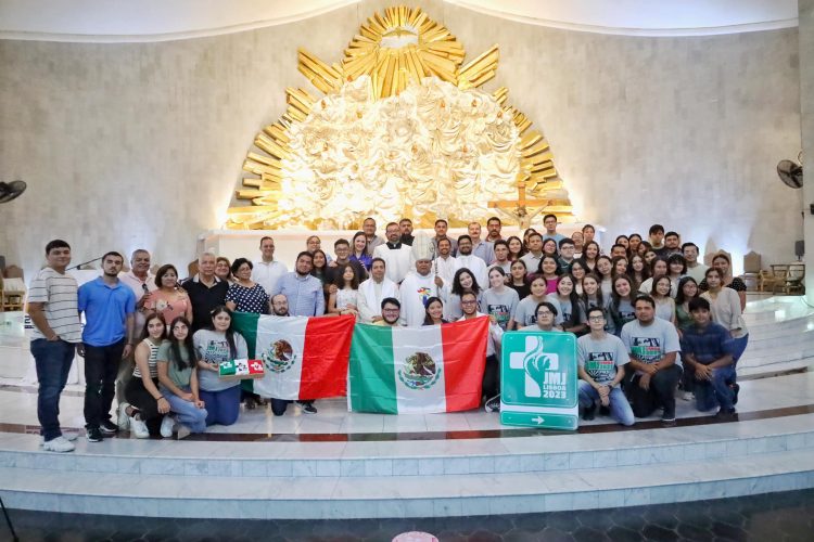 Jóvenes neolaredenses parten a la Jornada Mundial de la Juventud con el Papa Francisco en Lisboa