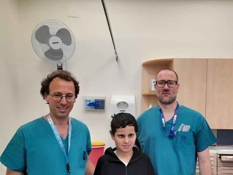 Milagrosa cirugía en Israel: Reunen la cabeza de niño tras accidente