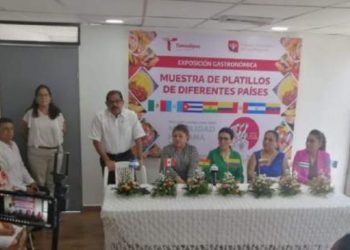Realizan muestra gastronómica de migrantes de diferentes países