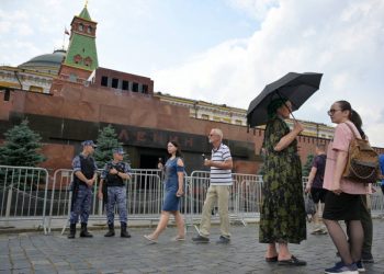 Detienen a hombre por intento de incendio en el mausoleo de Lenin en la Plaza Roja de Moscú