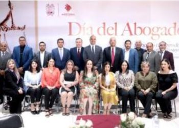 Celebra gobierno municipal Día DEL ABOGADO