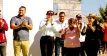 Construyen 3 plazas en la colonia Nueva Era