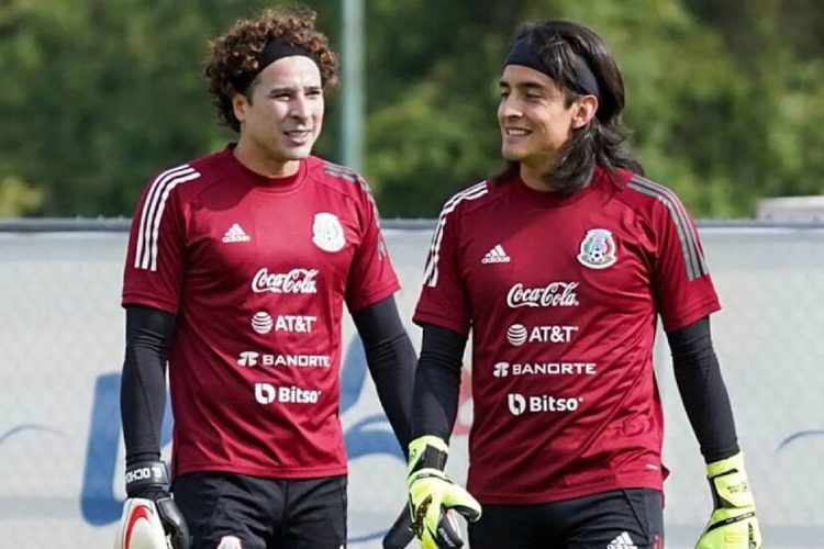 Carlos Acevedo responde a Guillermo Ochoa sobre la titularidad en la Selección Mexicana