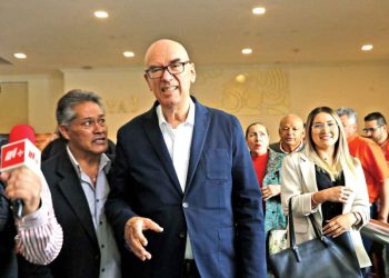 Movimiento Ciudadano Enfrenta la Encrucijada de una Posible Coalición