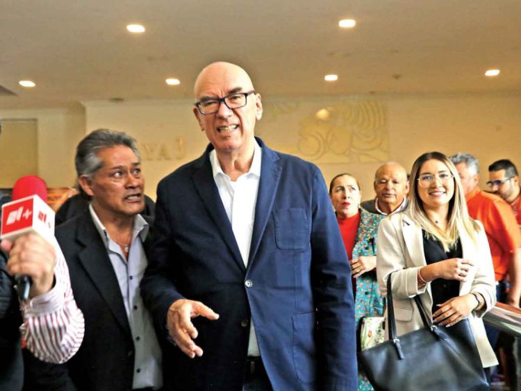 Movimiento Ciudadano Enfrenta la Encrucijada de una Posible Coalición