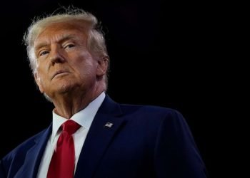 Trump se mantendrá en campaña a pesar de investigaciones penales