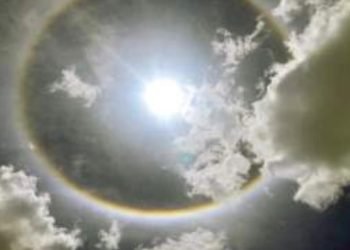 FENÓMENO ÓPTICO ATMOSFÉRICO Sorprende halo solar en la ciudad