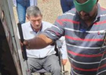 Enseñan a choferes a tratar a discapacitados