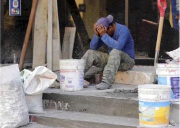SECTOR DE LA CONSTRUCCIÓN Reportan muerte de albañiles bajo el sol