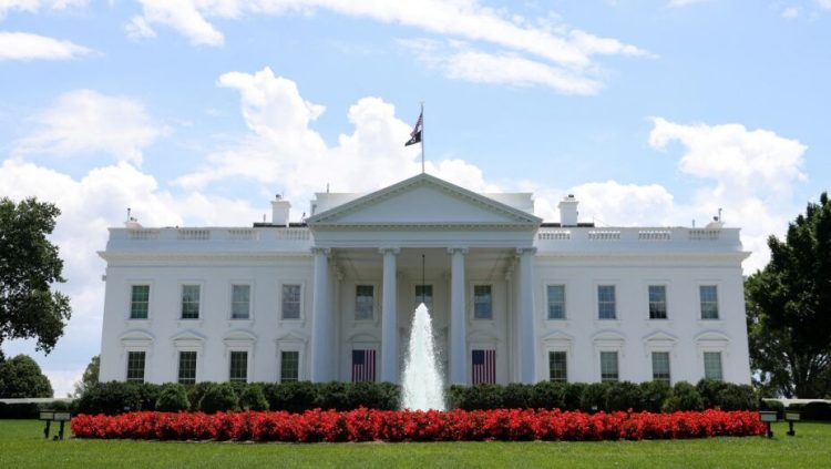 Desalojo en la Casa Blanca tras el hallazgo de sustancia blanca que resultó ser cocaína