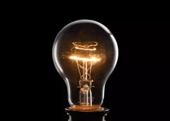 Precio de la luz por horas, 3 de julio: estas son las más barata y las más cara del día