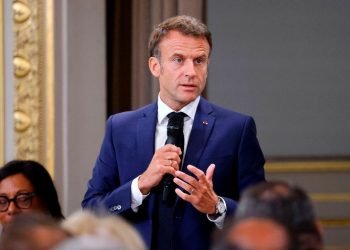 Macron promete reparar los daños tras siete noches de disturbios