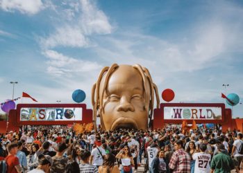 Travis Scott absuelto de cargos criminales por la tragedia de Astroworld mientras enfrenta demandas civiles por las víctimas