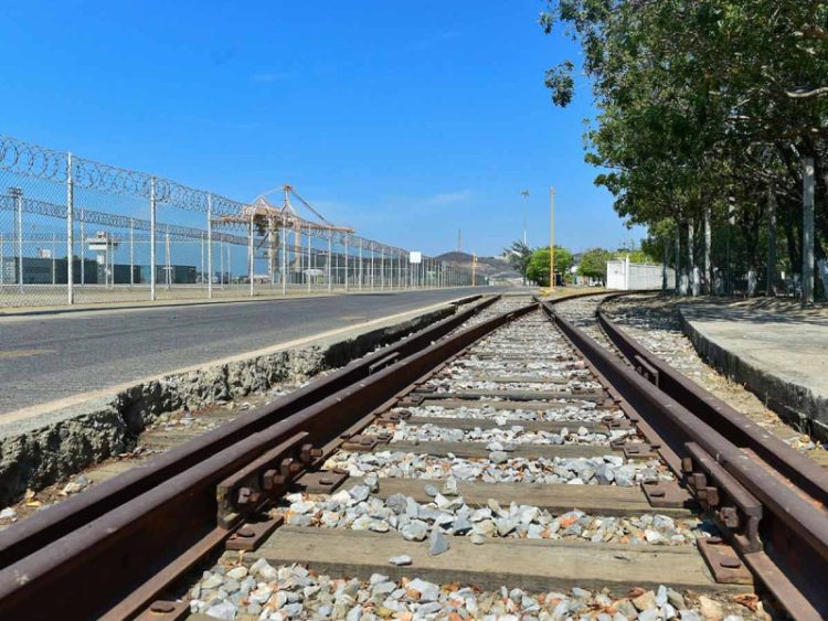 Niño de dos años muere arrollado por un tren en Chihuahua
