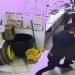 Menor de Edad Trabajador de Subway es Golpeado Brutalmente por Cliente Impaciente