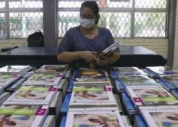 Si se cancela la distribución de libros, se prevé el uso de materiales actuales