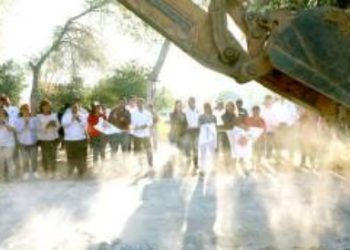 Alcaldesa da banderazo a remodelación del Viveros