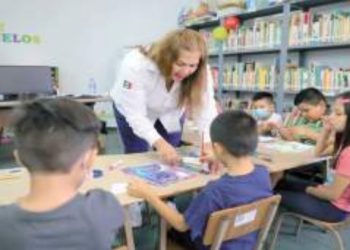 Desestima CANACO competencia de regreso a clases con EU