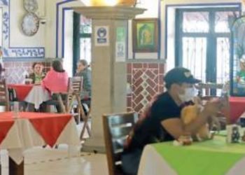 CALOR PROVOCA Baja afluencia en restaurantes
